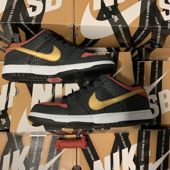 Nike SB Dunk Low WALK F BP Sz 9.5 DS RARE 🔥 - Picture 2 of 4